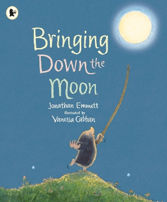 BRINGING DOWN THE MOON  PB - JONATHAN EMMETT-VANESSA CABBAN