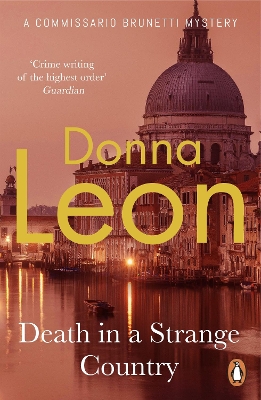 DEATH IN ASTRANGE COUNTRY  PB - DONNA LEON