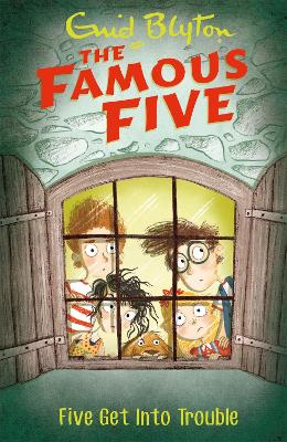 FAMOUS FIVE 8: FIVE GET INTO TROUBLE  PB - ENID BLYTON